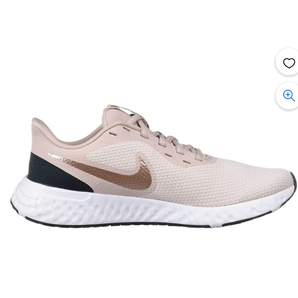 BRAND NEW NIKE REVOLUTION 5, size 8.5